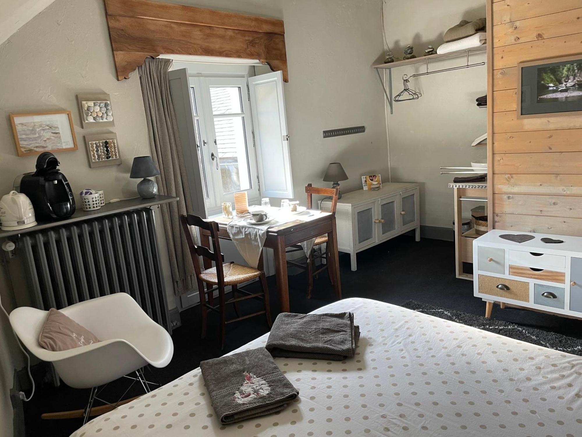 リュス・サン・ソヴァールLes Rempartsアパートメント 部屋 写真